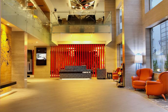 Imagen de los interiores del Hotel Radisson Bengaluru City Center. Foto 19