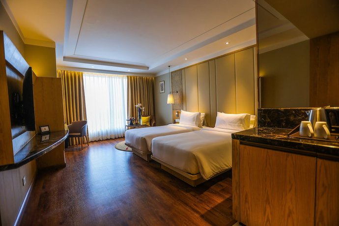 Imagen de la habitación del Hotel Radisson Bhopal. Foto 4