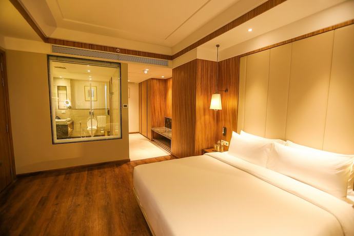 Imagen de la habitación del Hotel Radisson Bhopal. Foto 7