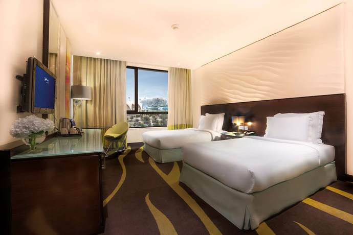 Imagen de la habitación del Hotel Radisson Blu , Abu Dhabi Yas Island. Foto 12