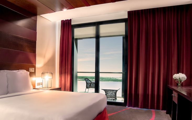 Imagen de la habitación del Hotel Radisson Blu , Abu Dhabi Yas Island. Foto 19