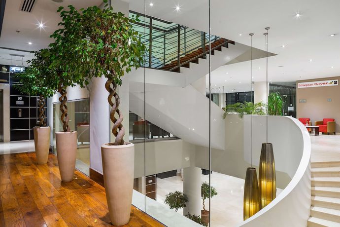 Imagen de los interiores del Hotel Radisson Blu , Addis Ababa. Foto 13