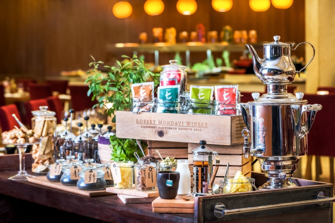 Imagen del bar/restaurante del Hotel Radisson Blu , Ajman. Foto 7