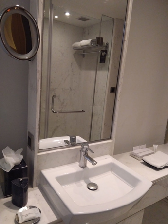 Imagen de la habitación del Hotel Radisson Blu Amritsar. Foto 14