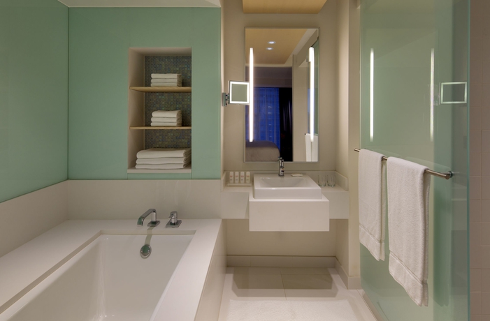 Imagen de la habitación del Hotel Radisson Blu Aqua Chicago. Foto 6