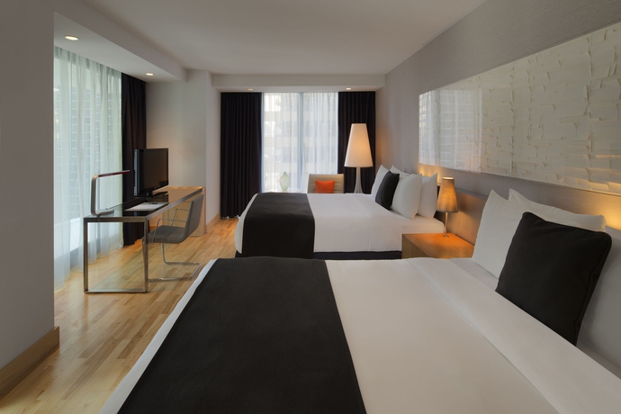 Imagen de la habitación del Hotel Radisson Blu Aqua Chicago. Foto 7