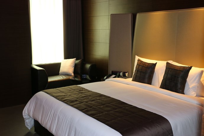 Imagen de la habitación del Hotel Radisson Blu Atria Bengaluru. Foto 3