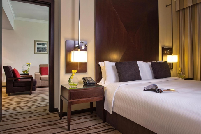 Imagen de la habitación del Hotel Radisson Blu Barsha Heights. Foto 1