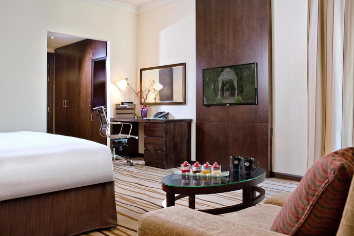 Imagen de la habitación del Hotel Radisson Blu Barsha Heights. Foto 2