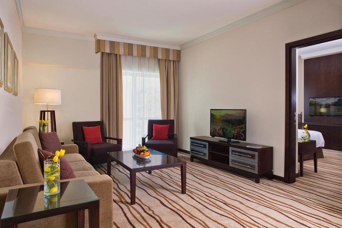 Imagen de la habitación del Hotel Radisson Blu Barsha Heights. Foto 3