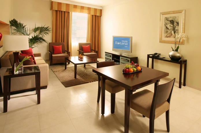 Imagen de la habitación del Hotel Radisson Blu Barsha Heights. Foto 12