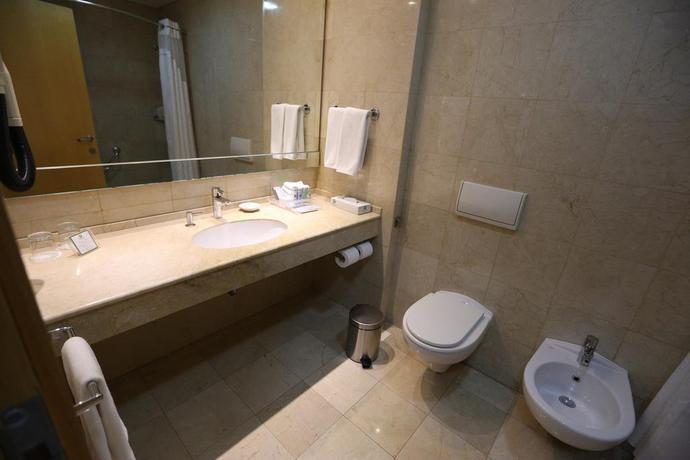 Imagen de la habitación del Hotel Radisson Blu , Beirut Verdun. Foto 2