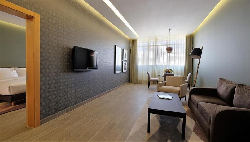 Imagen de la habitación del Hotel Radisson Blu , Beirut Verdun. Foto 7