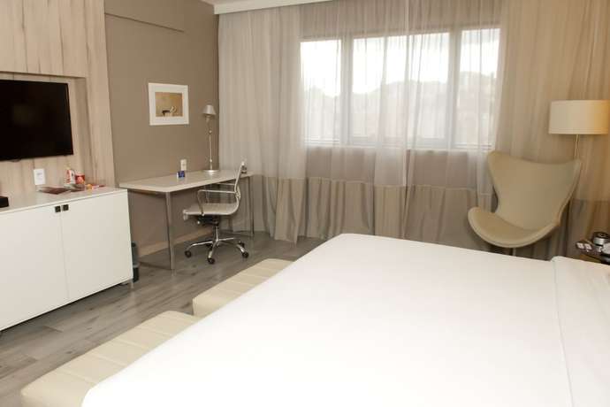 Imagen de la habitación del Hotel Radisson Blu Belo Horizonte, Savassi. Foto 10