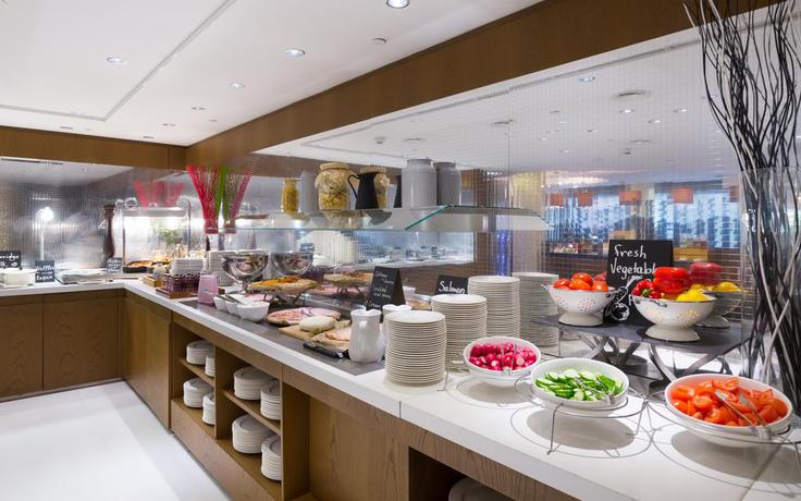 Imagen del bar/restaurante del Hotel Radisson Blu Belorusskaya. Foto 2