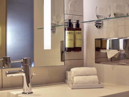 Imagen de la habitación del Hotel Radisson Blu CDG Airport Terminal. Foto 13