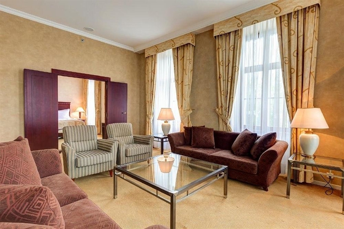 Imagen de los interiores del Hotel Radisson Blu Carlton , Bratislava. Foto 14