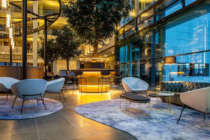 Imagen de los interiores del Hotel Radisson Blu , Cologne. Foto 12