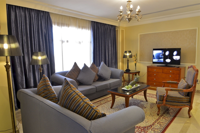 Imagen de los interiores del Hotel Radisson Blu Dhahran. Foto 15