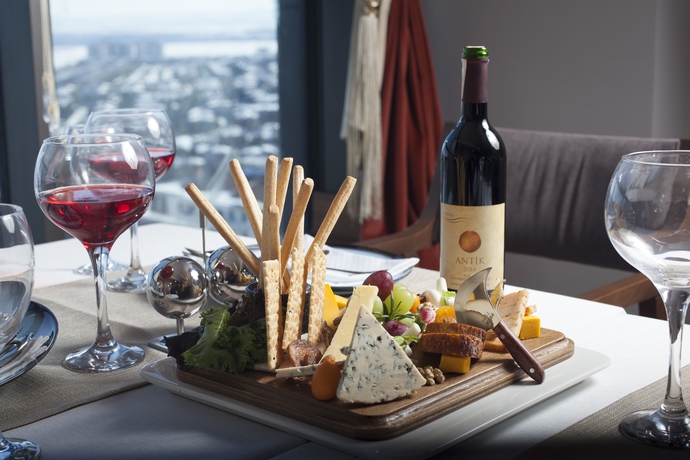 Imagen del bar/restaurante del Hotel Radisson Blu Diyarbakir. Foto 4