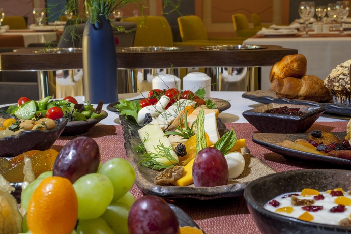 Imagen del bar/restaurante del Hotel Radisson Blu Diyarbakir. Foto 5