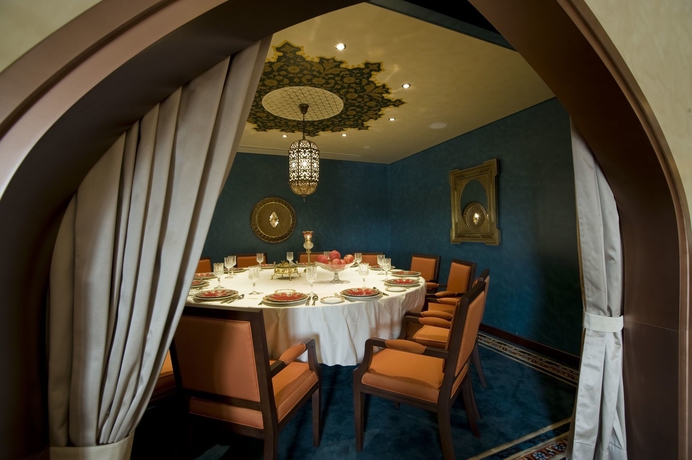 Imagen de la habitación del Hotel Radisson Blu , Dubai Deira Creek. Foto 6