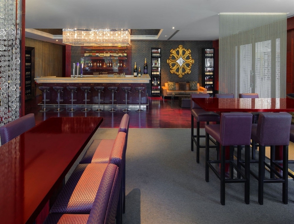 Imagen de los interiores del Hotel Radisson Blu , Dubai Media City. Foto 8