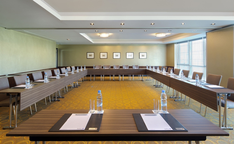 Imagen de los interiores del Hotel Radisson Blu , Dubai Media City. Foto 9