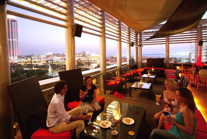 Imagen del bar/restaurante del Hotel Radisson Blu , Dubai Media City. Foto 3