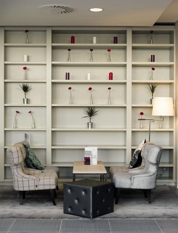 Imagen de los interiores del Hotel Radisson Blu East Midlands Airport. Foto 9