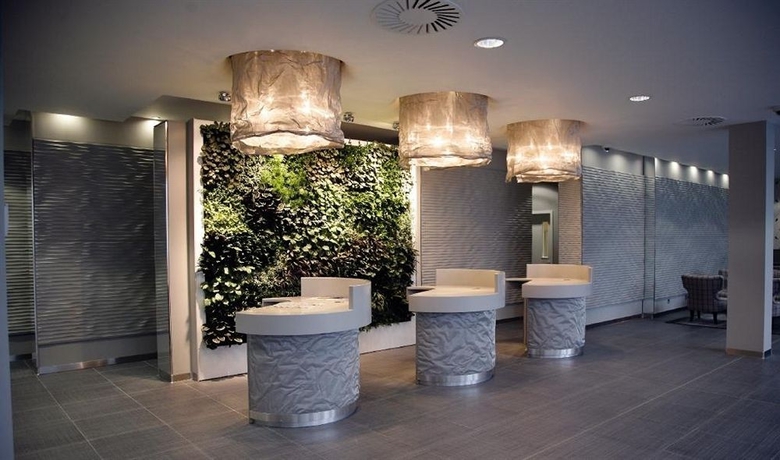 Imagen de los interiores del Hotel Radisson Blu East Midlands Airport. Foto 12