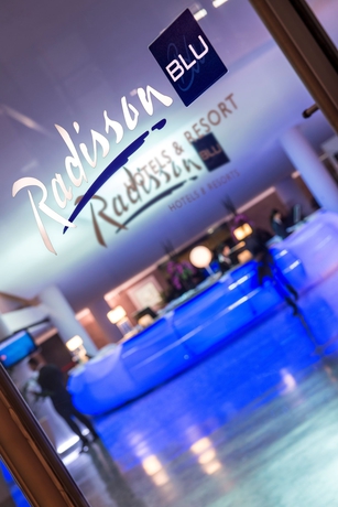 Imagen de los interiores del Hotel Radisson Blu Es. Foto 15