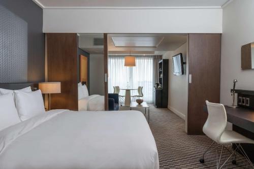 Imagen de la habitación del Hotel Radisson Blu Gautrain. Foto 9