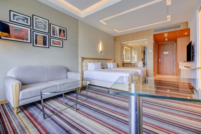 Imagen de la habitación del Hotel Radisson Blu Gorakhpur. Foto 14