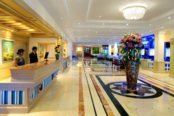 Imagen de los interiores del Hotel Radisson Blu Grt Chennai. Foto 15