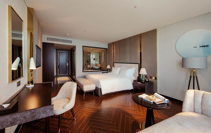 Imagen de la habitación del Hotel Radisson Blu Ha Long Bay. Foto 16