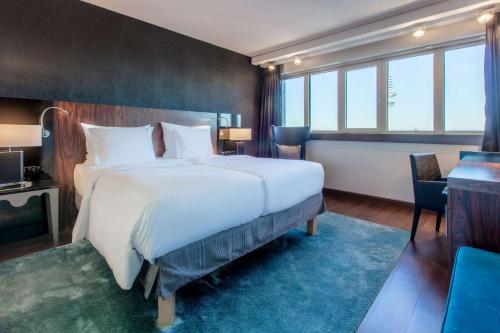 Imagen de la habitación del Hotel Radisson Blu , Hamburg. Foto 20
