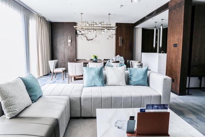 Imagen de la habitación del Hotel Radisson Blu Hangzhou Xintiandi. Foto 4