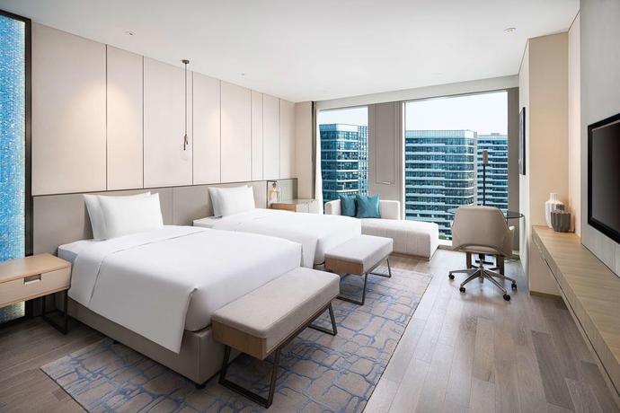 Imagen de la habitación del Hotel Radisson Blu Hangzhou Xintiandi. Foto 5