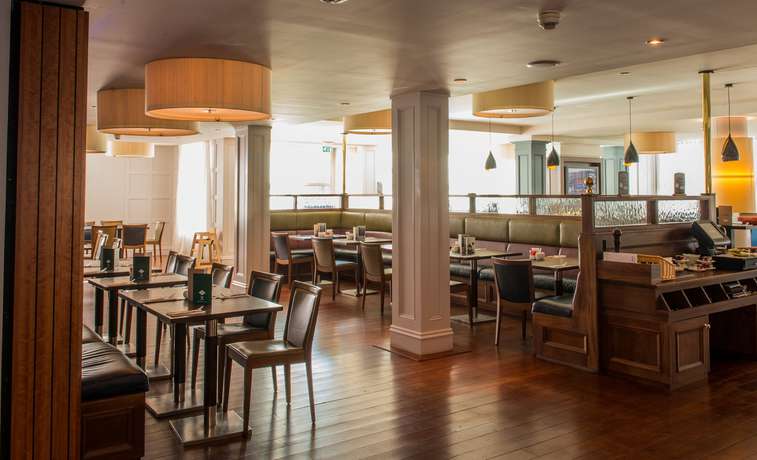 Imagen del bar/restaurante del Hotel Radisson Blu Hotel, Cork. Foto 3
