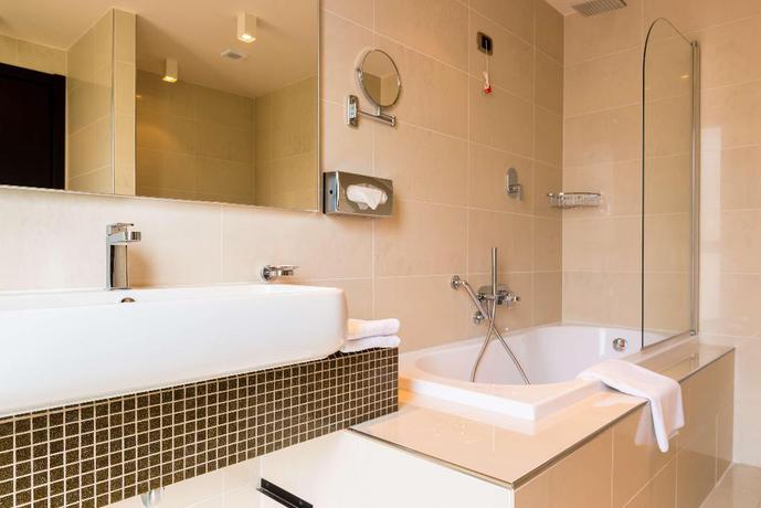 Imagen de la habitación del Hotel Radisson Blu Hotel N'djamena. Foto 12