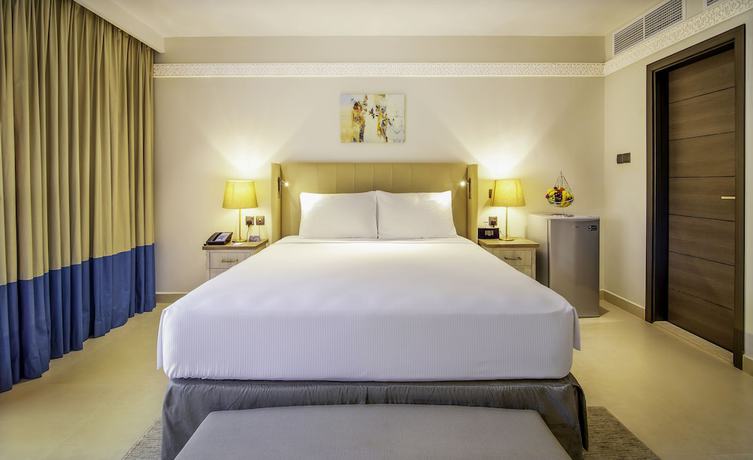 Imagen de la habitación del Hotel Radisson Blu Hotel & Resort, Al Ain. Foto 10