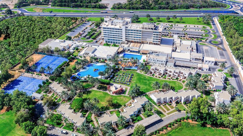 Imagen general del Hotel Radisson Blu Hotel & Resort, Al Ain. Foto 3
