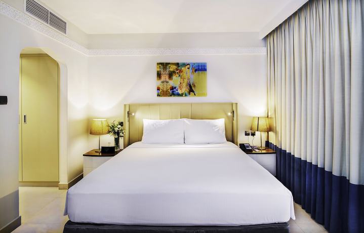 Imagen de la habitación del Hotel Radisson Blu Hotel & Resort, Al Ain. Foto 12