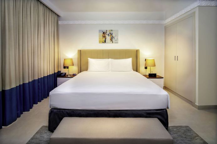 Imagen de la habitación del Hotel Radisson Blu Hotel & Resort, Al Ain. Foto 14