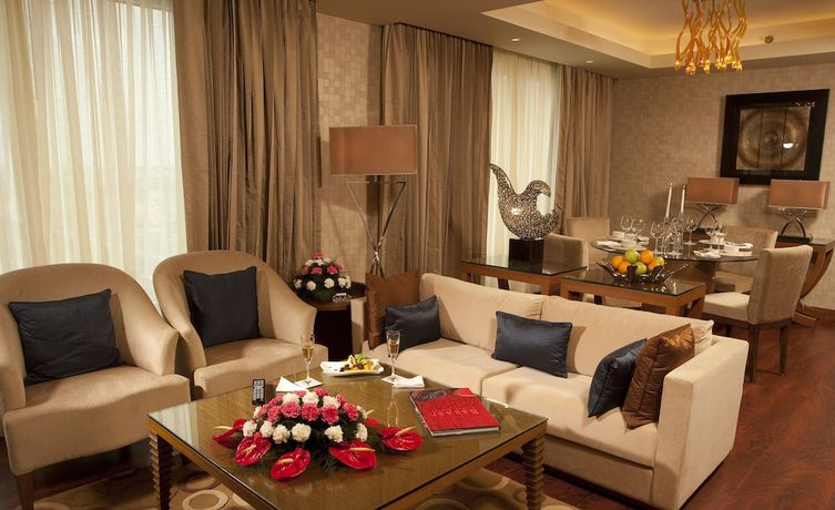 Imagen de la habitación del Hotel Radisson Blu Indore. Foto 2