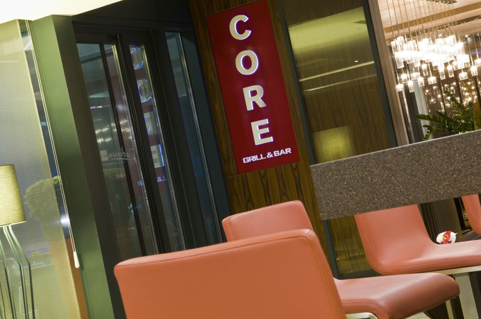 Imagen del bar/restaurante del Hotel Radisson Blu Istanbul Asia. Foto 3