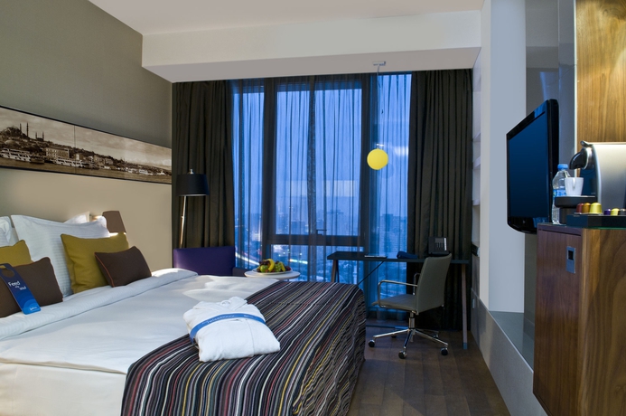 Imagen de la habitación del Hotel Radisson Blu Istanbul Asia. Foto 8