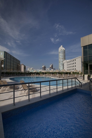 Imagen de la piscina del Hotel Radisson Blu , Istanbul Sisli. Foto 14