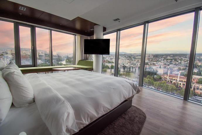 Imagen de la habitación del Hotel Radisson Blu Iveria. Foto 6